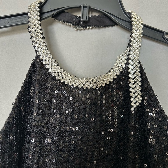 Mac Duggal 26943 NWT SEQUINED HIGH NECK RHINESTONE TRIM COLUMN GOWN - Picture 7 of 9